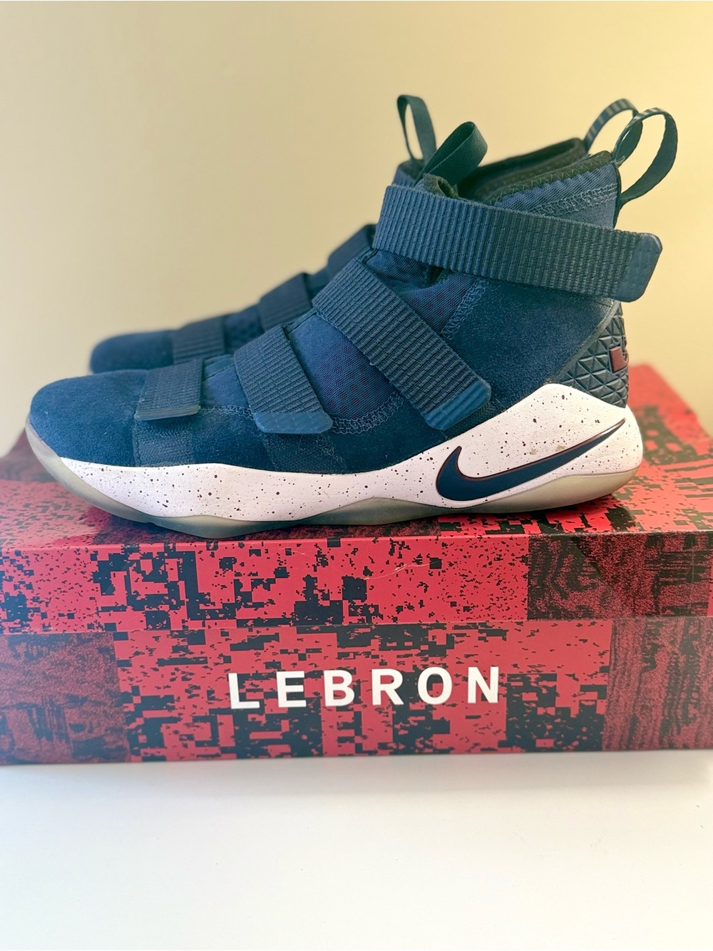 Men’s Nike LeBron Soldier College 11’s College Navy Colorway - US Size 9